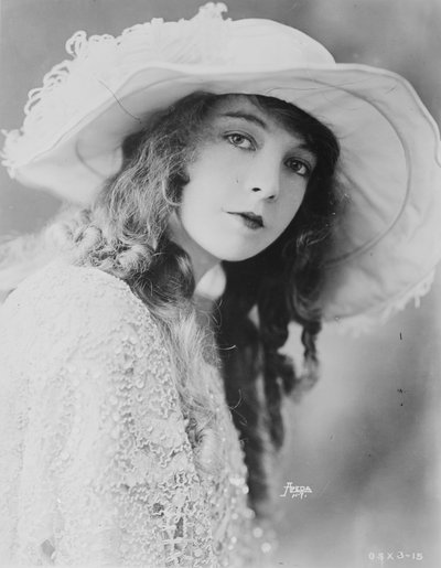 Lillian Gish, 1921 de American Photographer